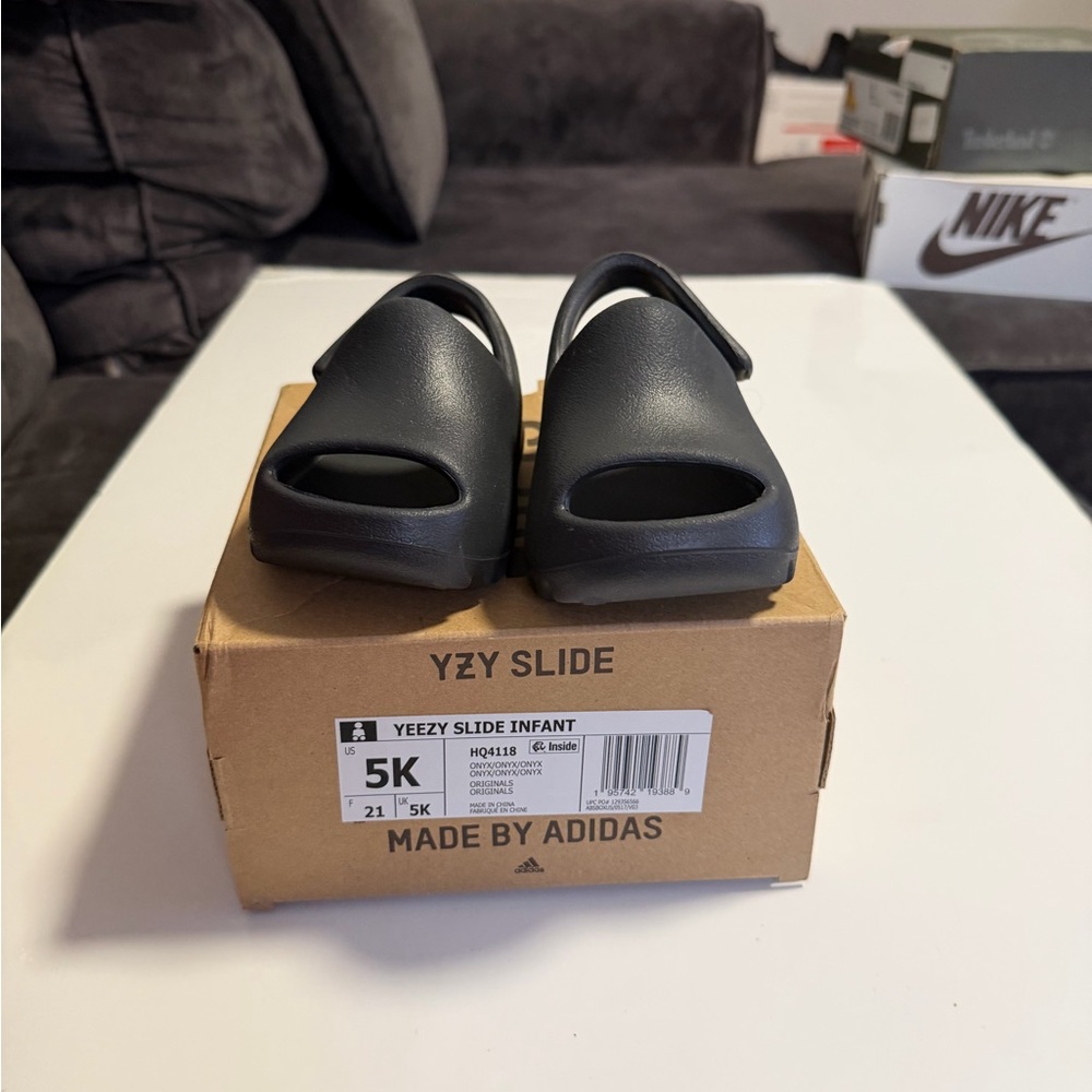 Adidas Yeezy Slide Infant Dark Gray